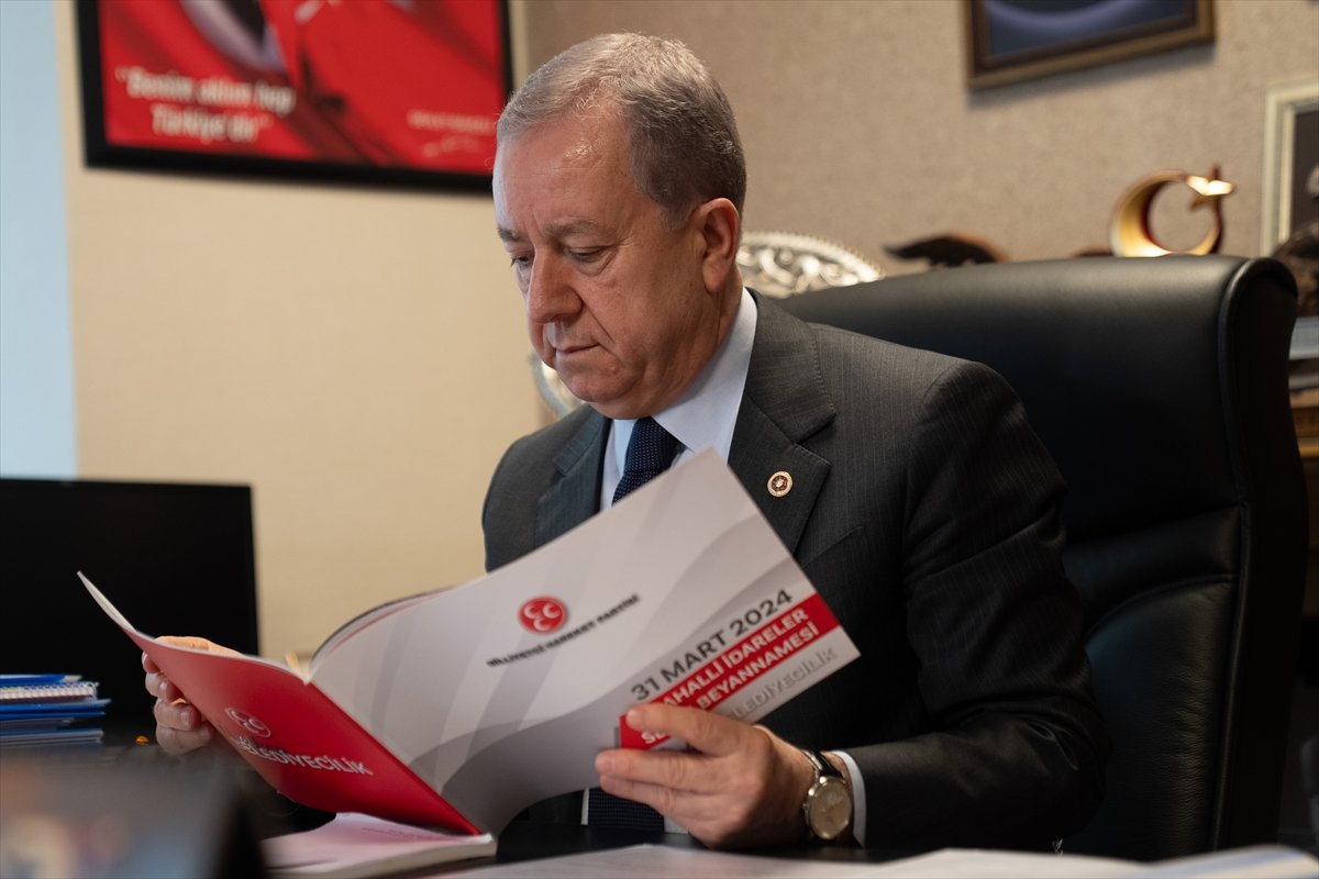 Milliyetçi Hareket Partisi belediye başkanlarını Antalya’da kampa alıyor