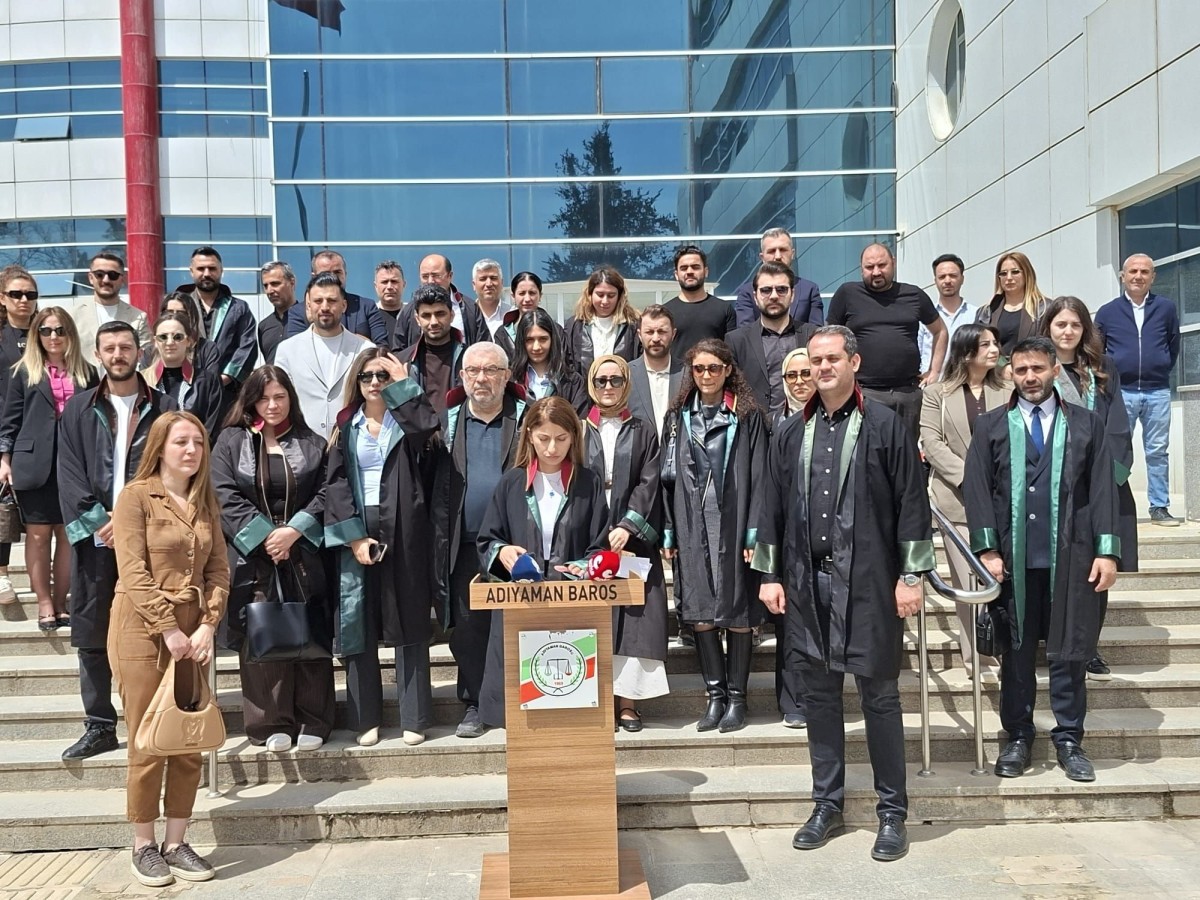 Adıyaman Barosu Çocuk Hakları Merkezi’nden çağrı:  ‘Okullarda güvenlik ve silah erişimi acilen ele alınmalı’  - Videolu Haber