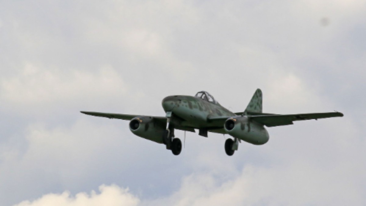 İran, Suudi Arabistan’daki ABD uçağına saldırdı: E-3 AWACS hasar gördü