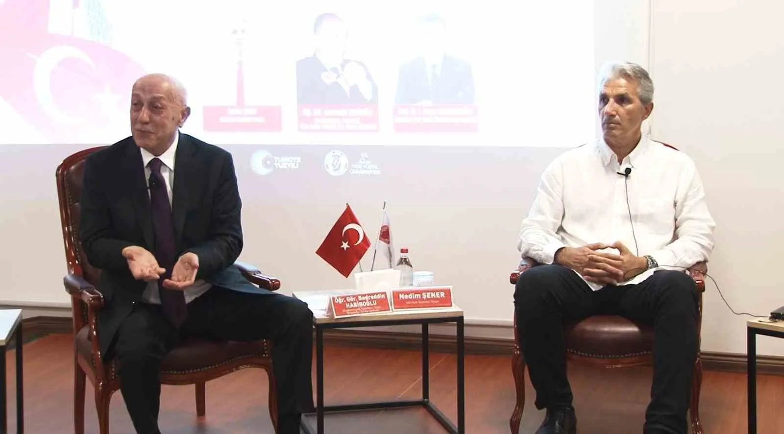 "15 Temmuz Bilinci" panelinde; FETÖ tehdidi ve gençlere bilinç çağrısı