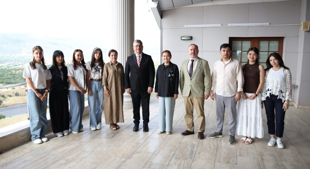 DPÜ’de Semerkantlı öğrencilere yaz okulu programı