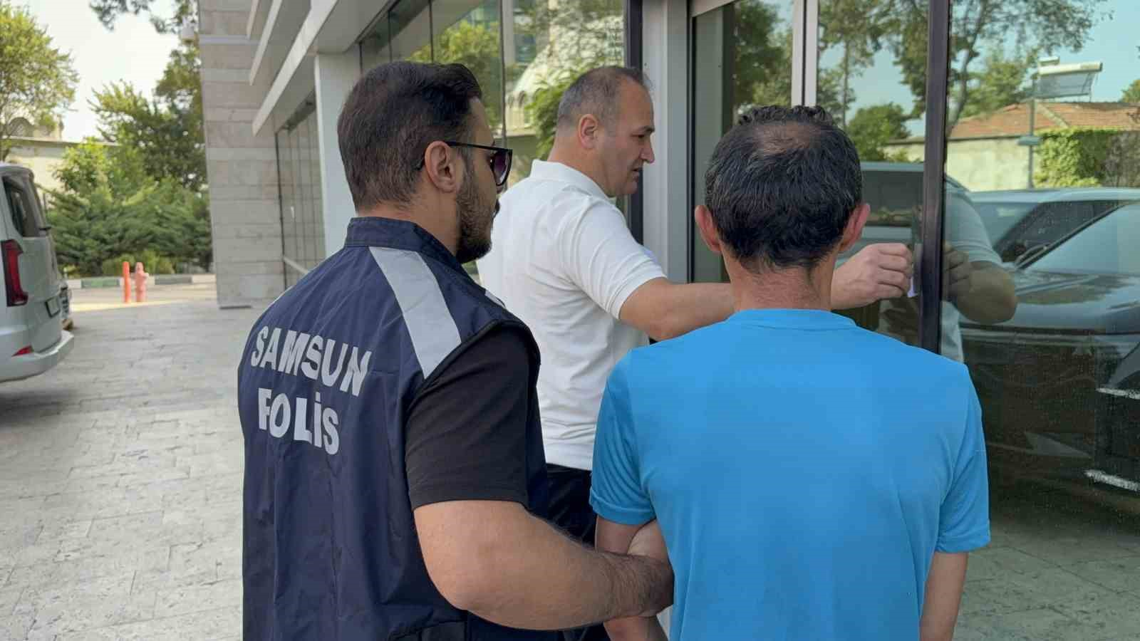 Kumsalda güneşlenen kadına cinsel taciz iddiasıyla gözaltına alındı