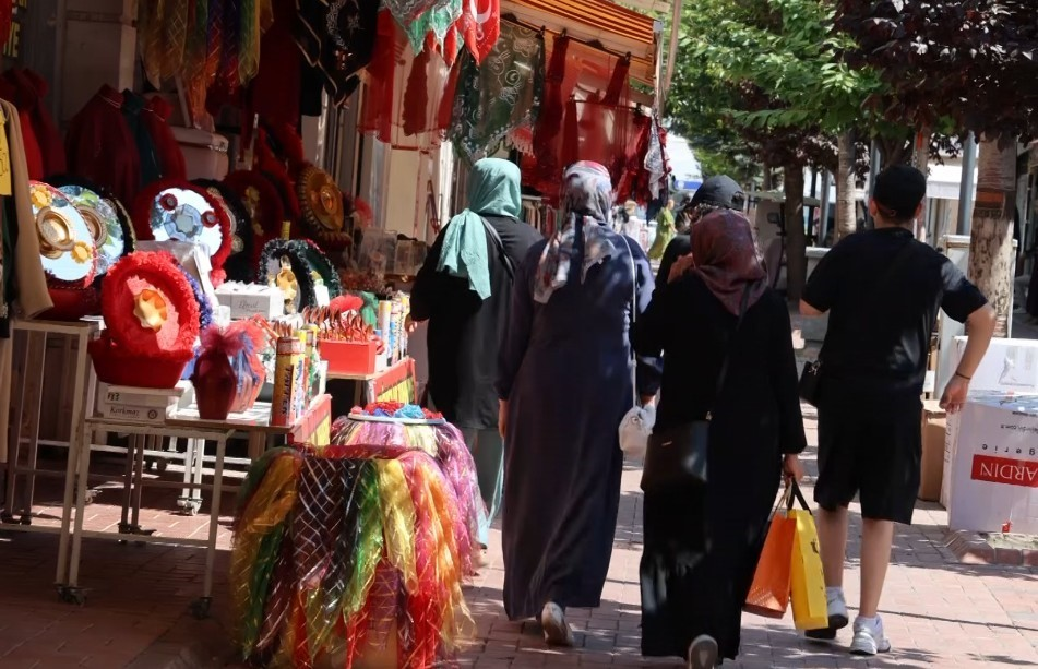 Kırşehir’de gurbetçi hareketliliği esnafa can suyu oldu