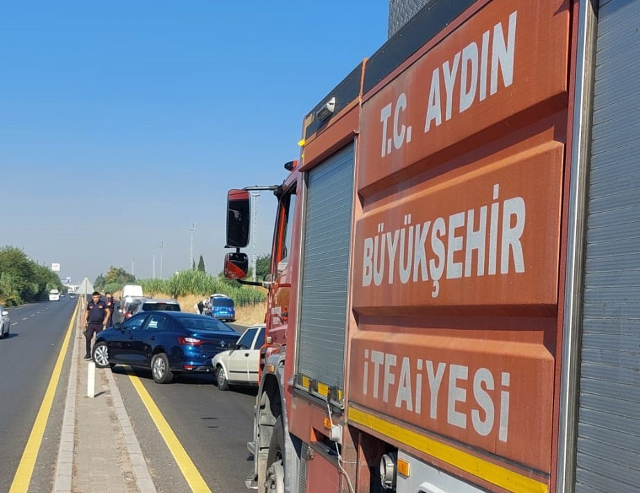 Aydın’da 8 araçlı zincirleme trafik kazası