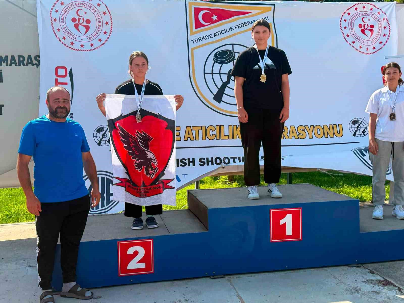 Sivaslı atıcılardan Kahramanmaraş’ta 3 madalya