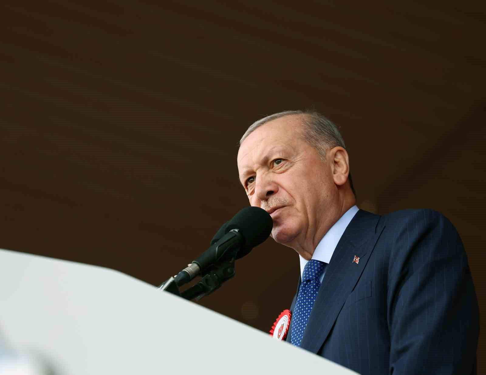 Cumhurbaşkanı Erdoğan: "Ordumuz bugün en güçlü dönemini yaşıyor"