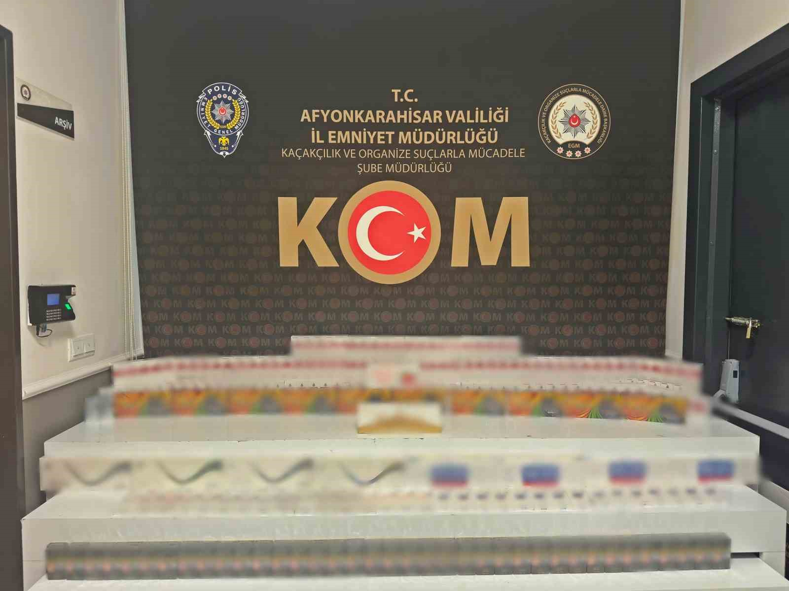 Polis 700 paket gümrük kaçağı sigara ele geçirdi