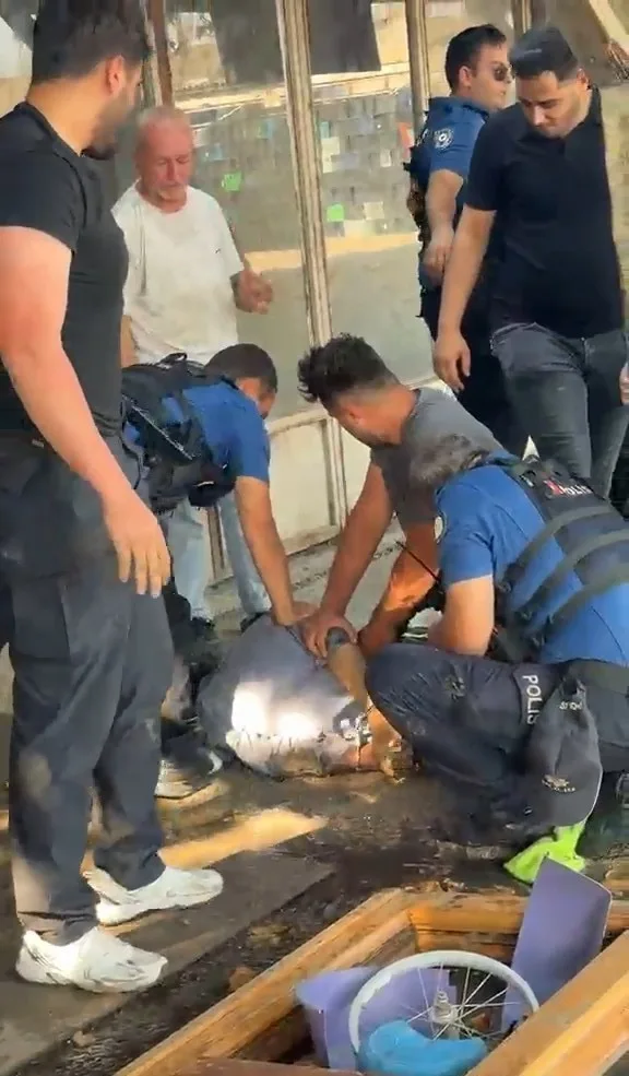 Akli dengesi yerinde olmadığı öğrenilen şahıstan yarım milyon liraya yakın nakit çıktı