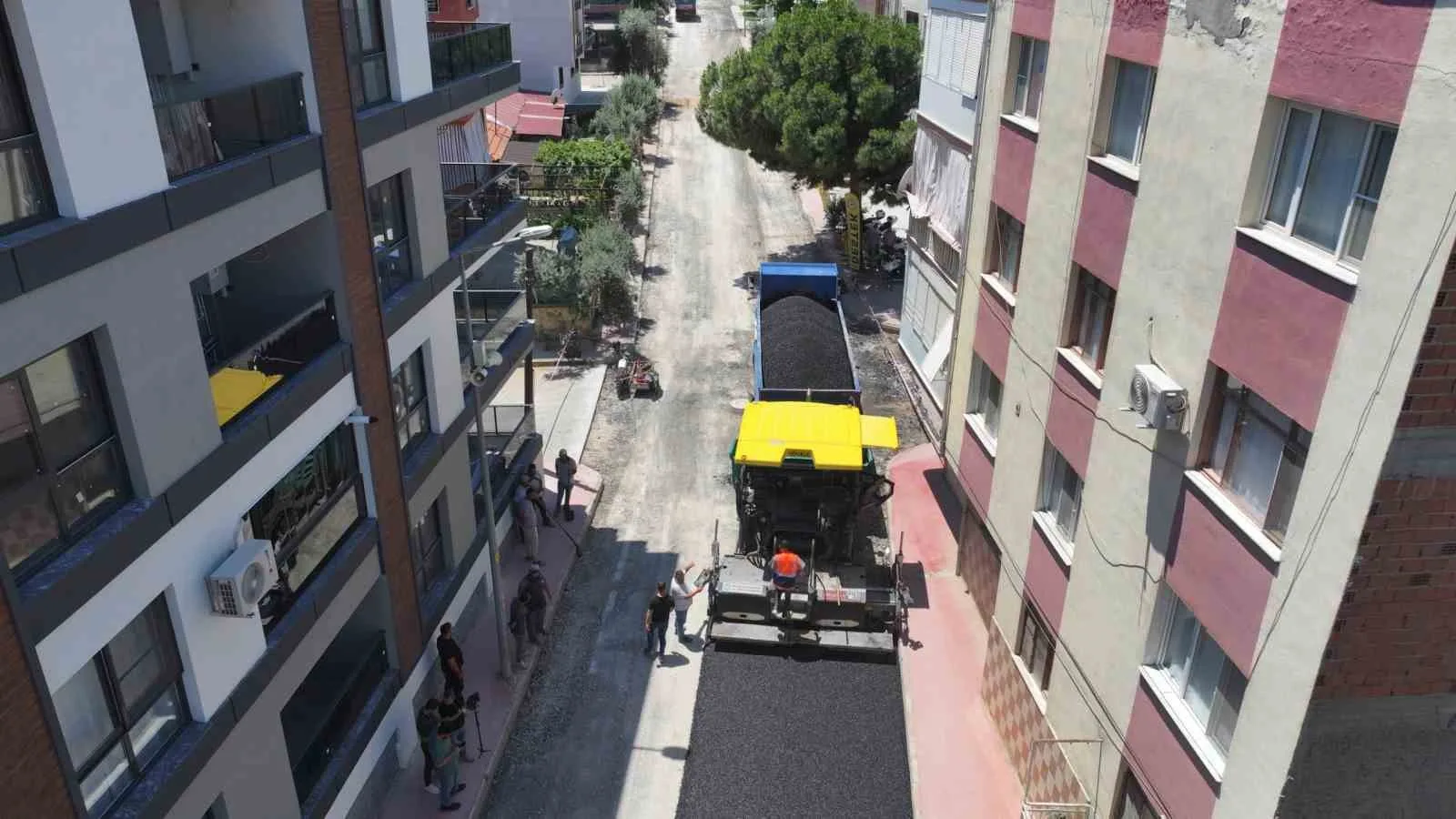 Alaşehir’de 3 bin tonluk asfalt hamlesi