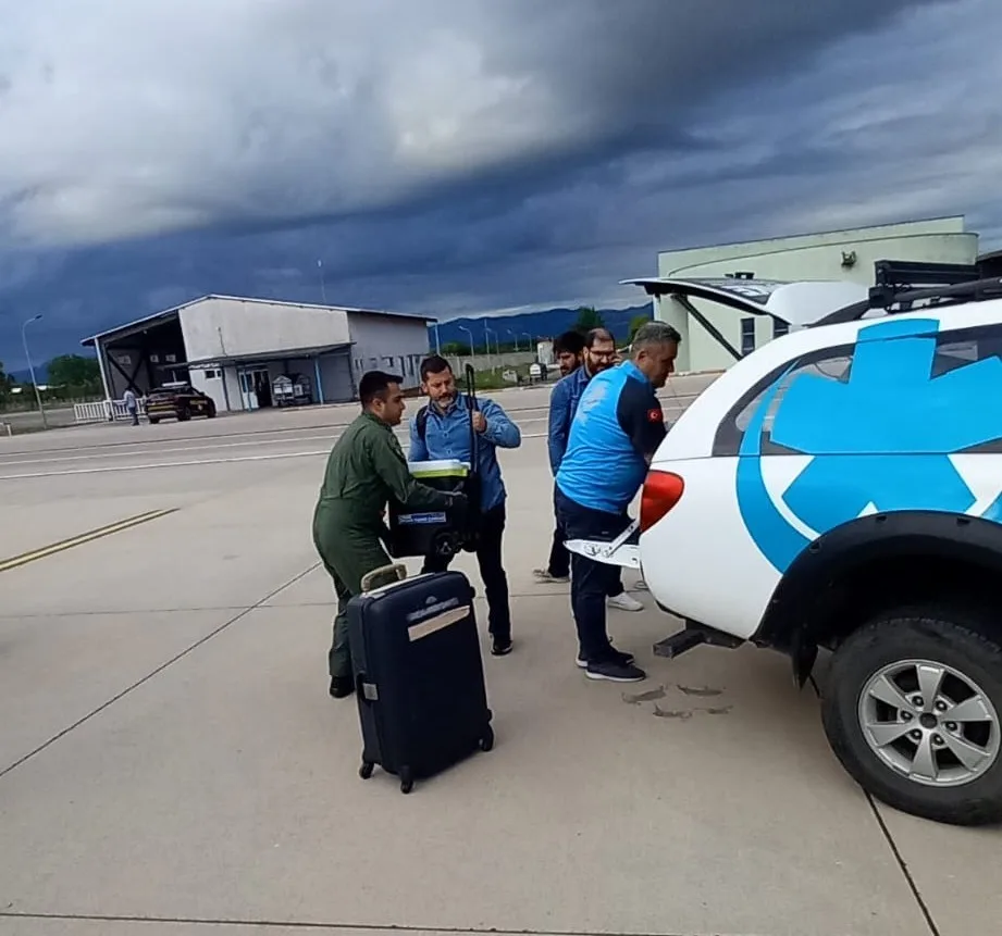 Ambulans uçakla Samsun’dan Ankara’ya 1 karaciğer ve 2 böbrek grefti ulaştırıldı