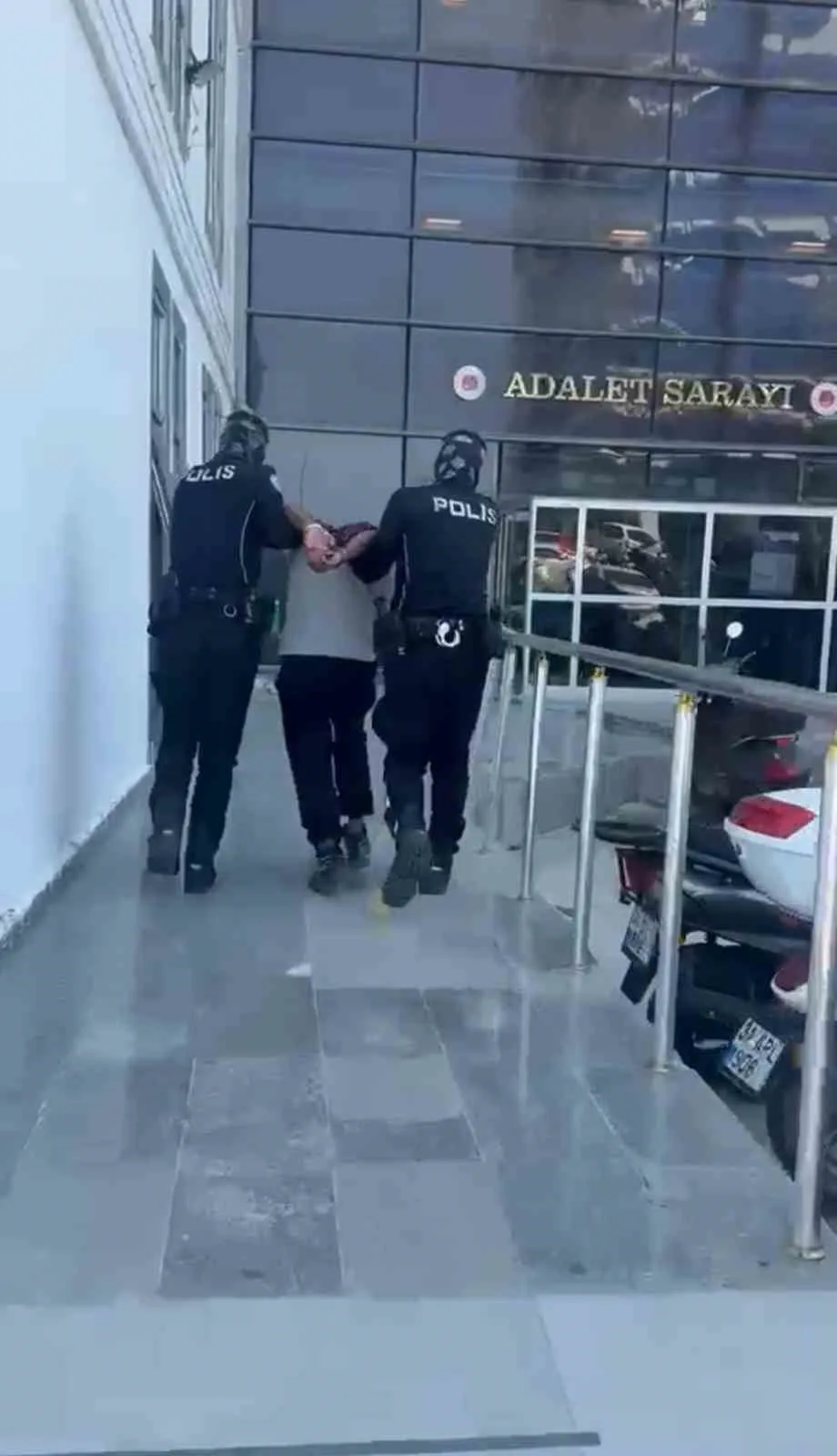 Antakya’da hırsızlık suçundan aranan hükümlü yakalandı