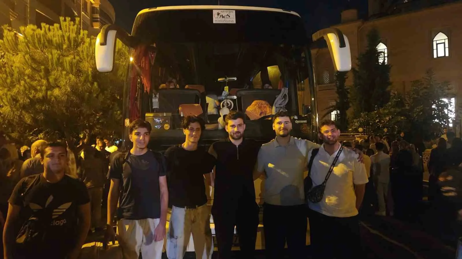 Aydın’dan 109 hafız dualarla umreye uğurlandı