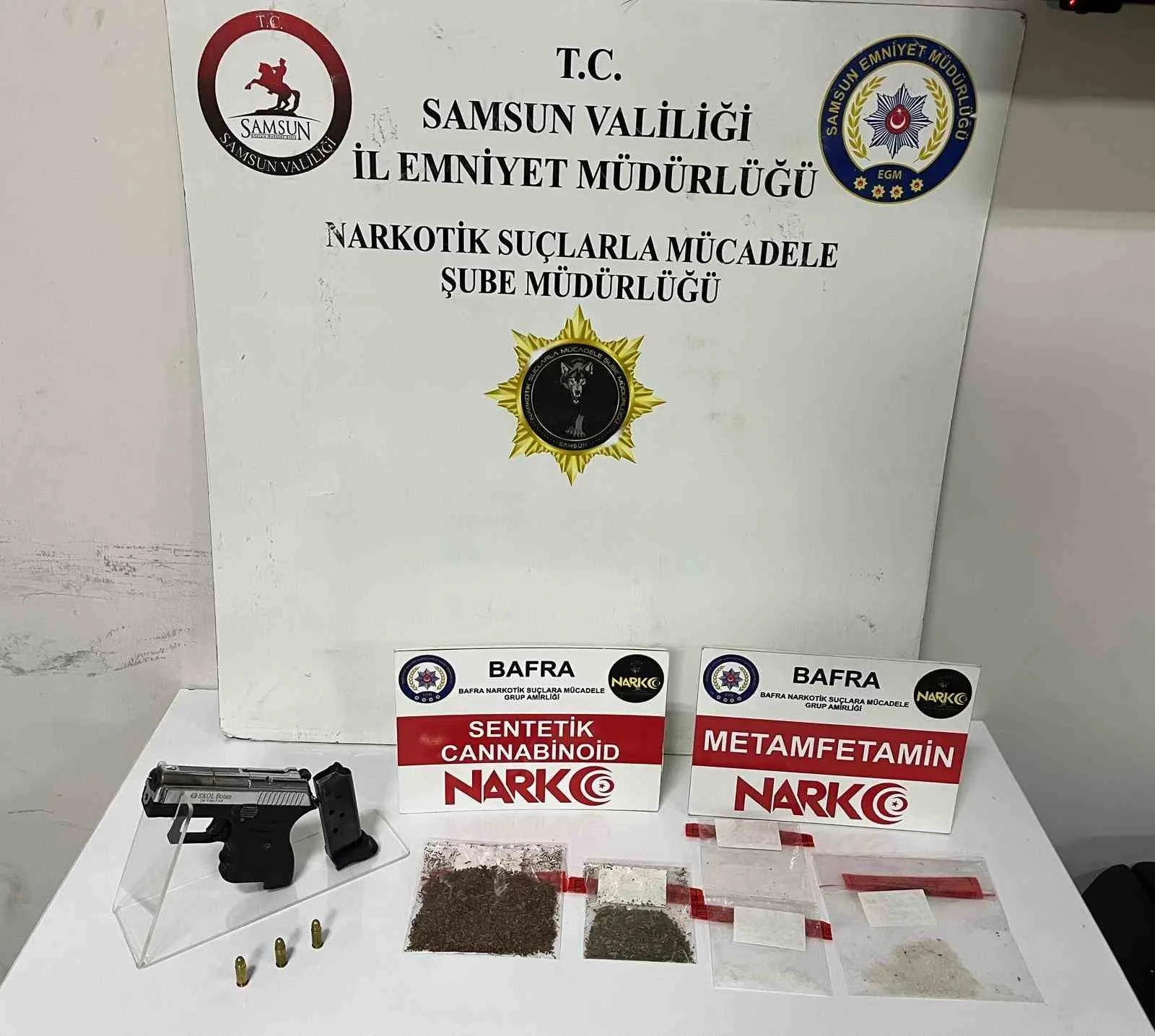 Bafra’da uyuşturucu operasyonu: Uyuşturucu ve ruhsatsız tabanca ele geçirildi