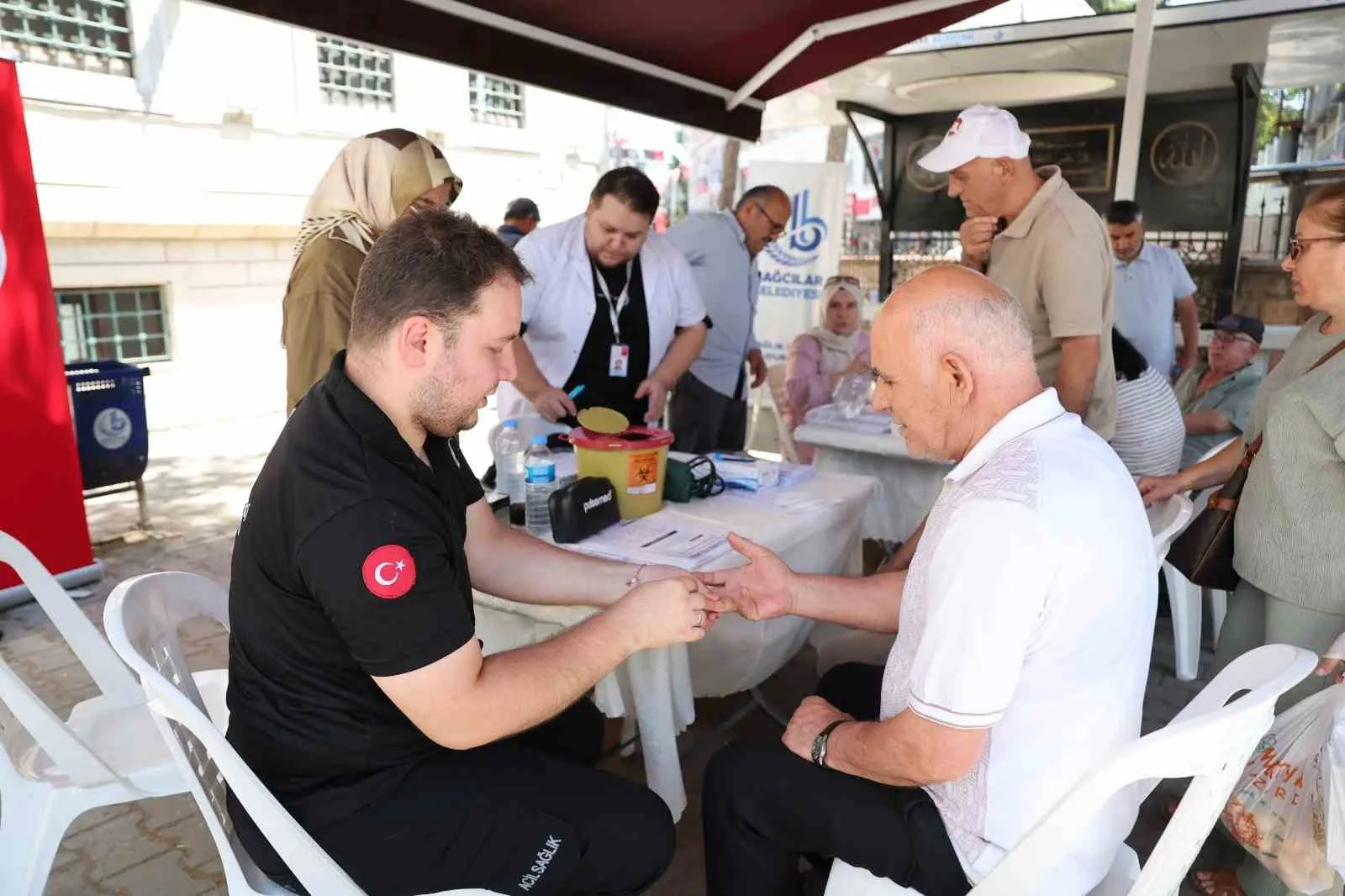 Bağcılar’da camilerde sağlık taraması yapıldı