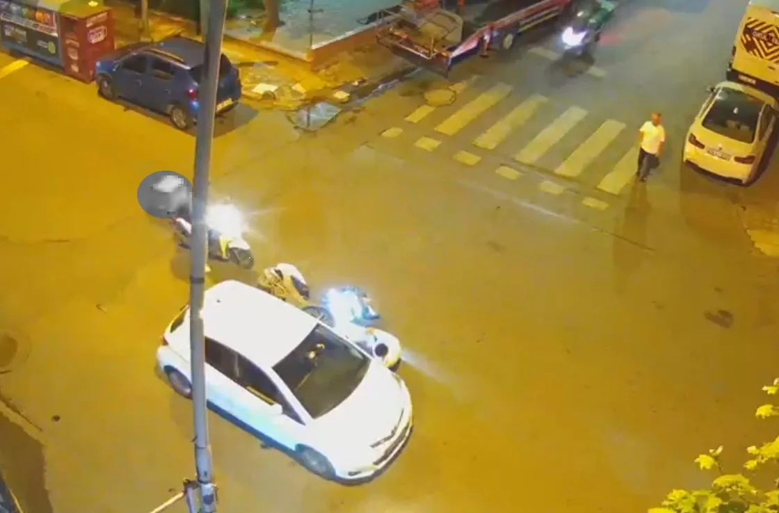 Bahçelievler’de motosiklet sürücüsünün ani hareketi kazaya yol açtı