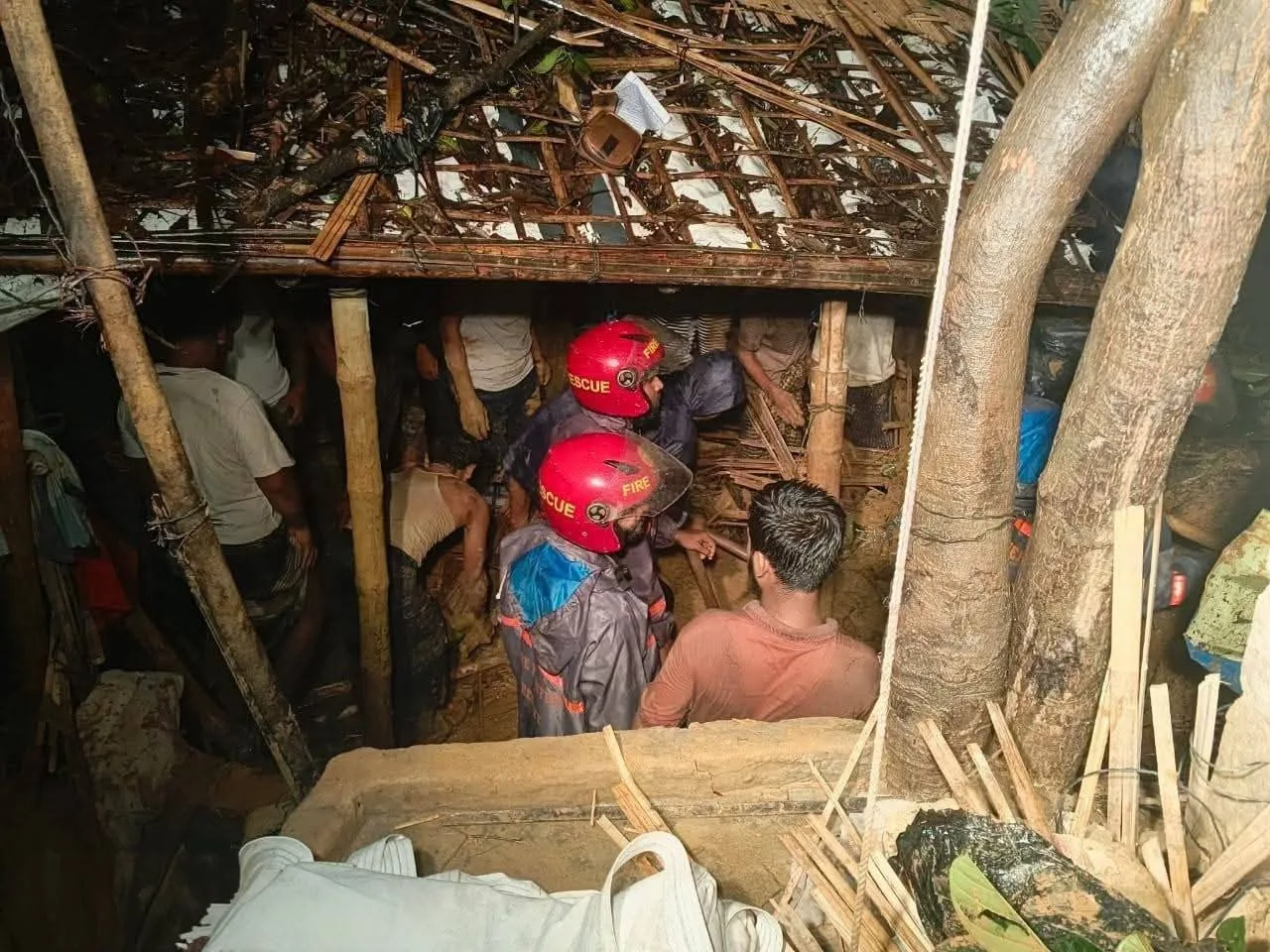 Bangladeş’te sel ve toprak kayması: 44 ölü