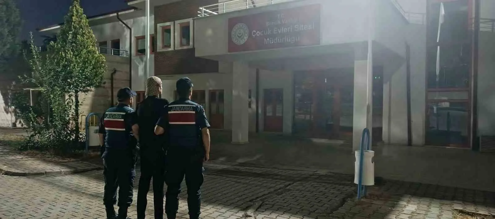 Bilecik’te ikamet izni, geçici koruma kimlik belgesi bulunmadığı halde seyahat eden 4 Suriyeli yakalandı