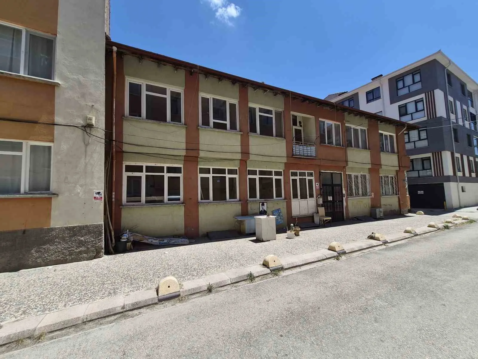 Bulunduğu sokağa renk katan ’Sevgililer ve Aşıklar Parkı’ artık yok