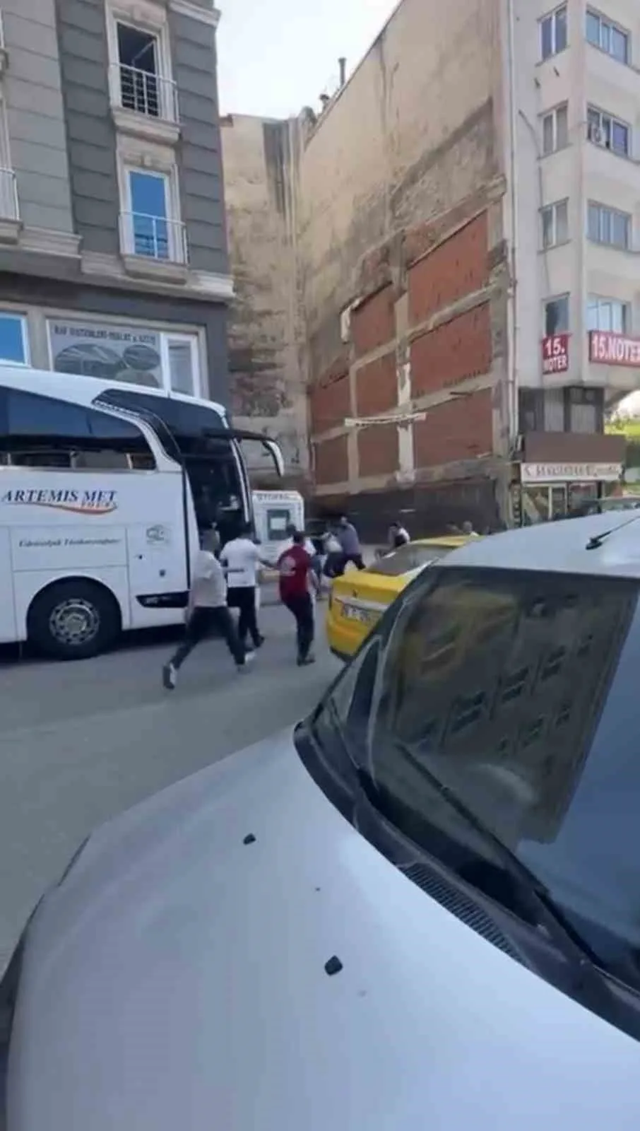 Bursa’da otopark görevlisi ile vatandaş arasında bıçaklı kavga
