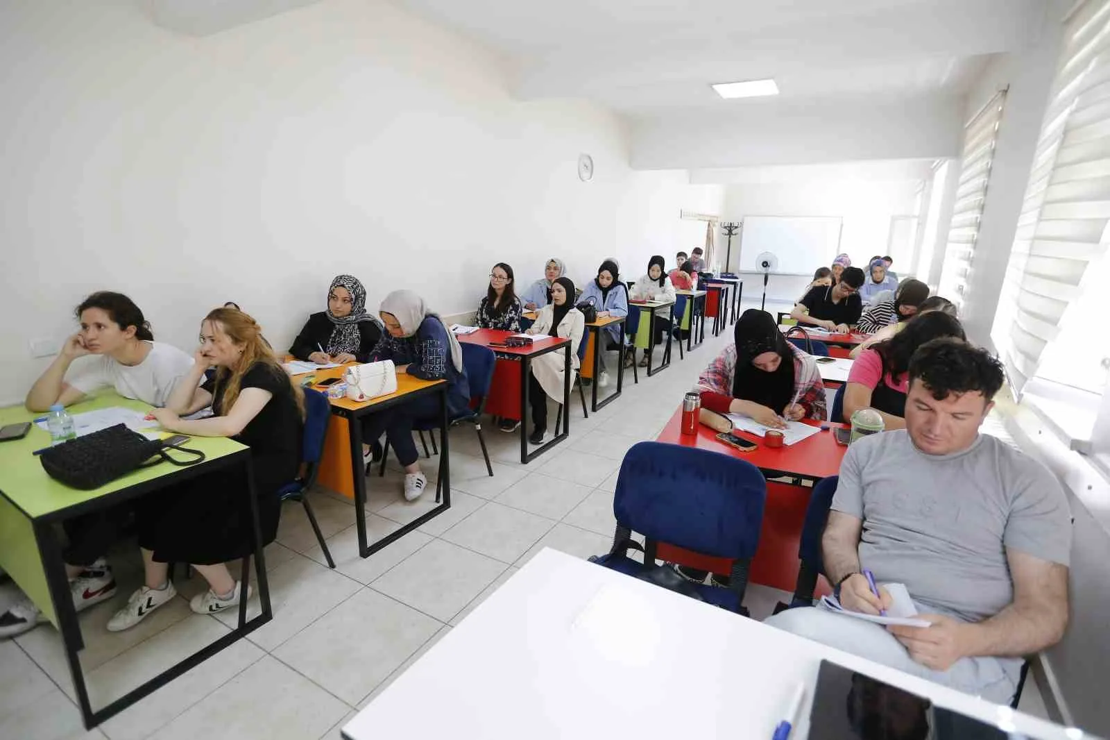 Büyükşehir KAYMEK’in KPSS kursuna ek KPSS Deneme Kulübü ile sınava tam hazırlık