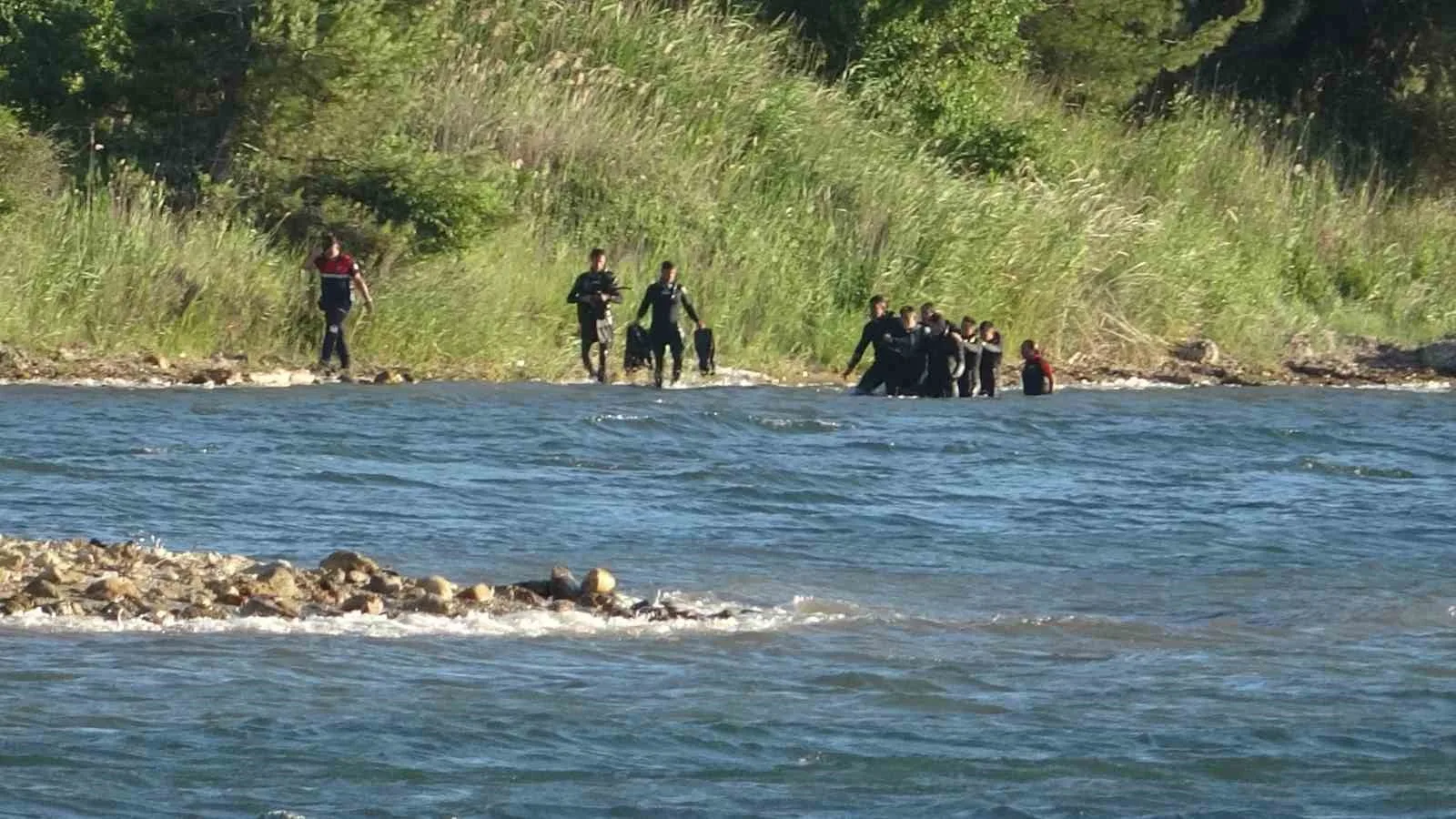 Çanakkale’de denizde kaybolan 14 yaşındaki kızın cansız bedenine ulaşıldı