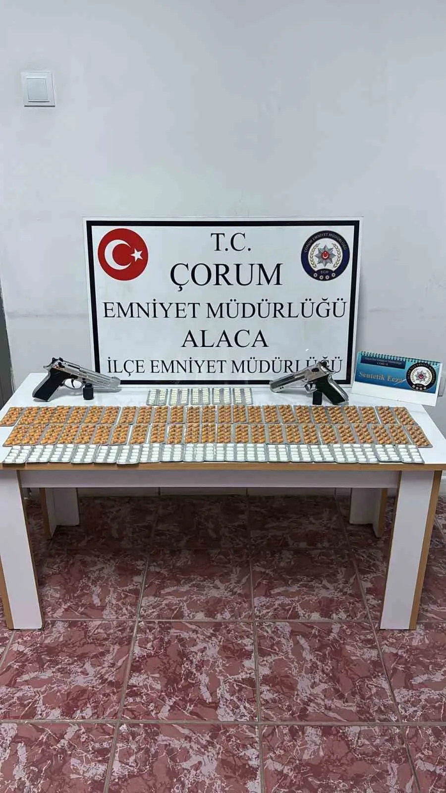 Çorum’da 756 adet sentetik ecza hapı ele geçirildi: 1 tutuklama