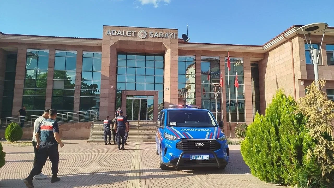 Çorum’da uyuşturucu tacirlerine jandarmadan operasyon: 1 tutuklama