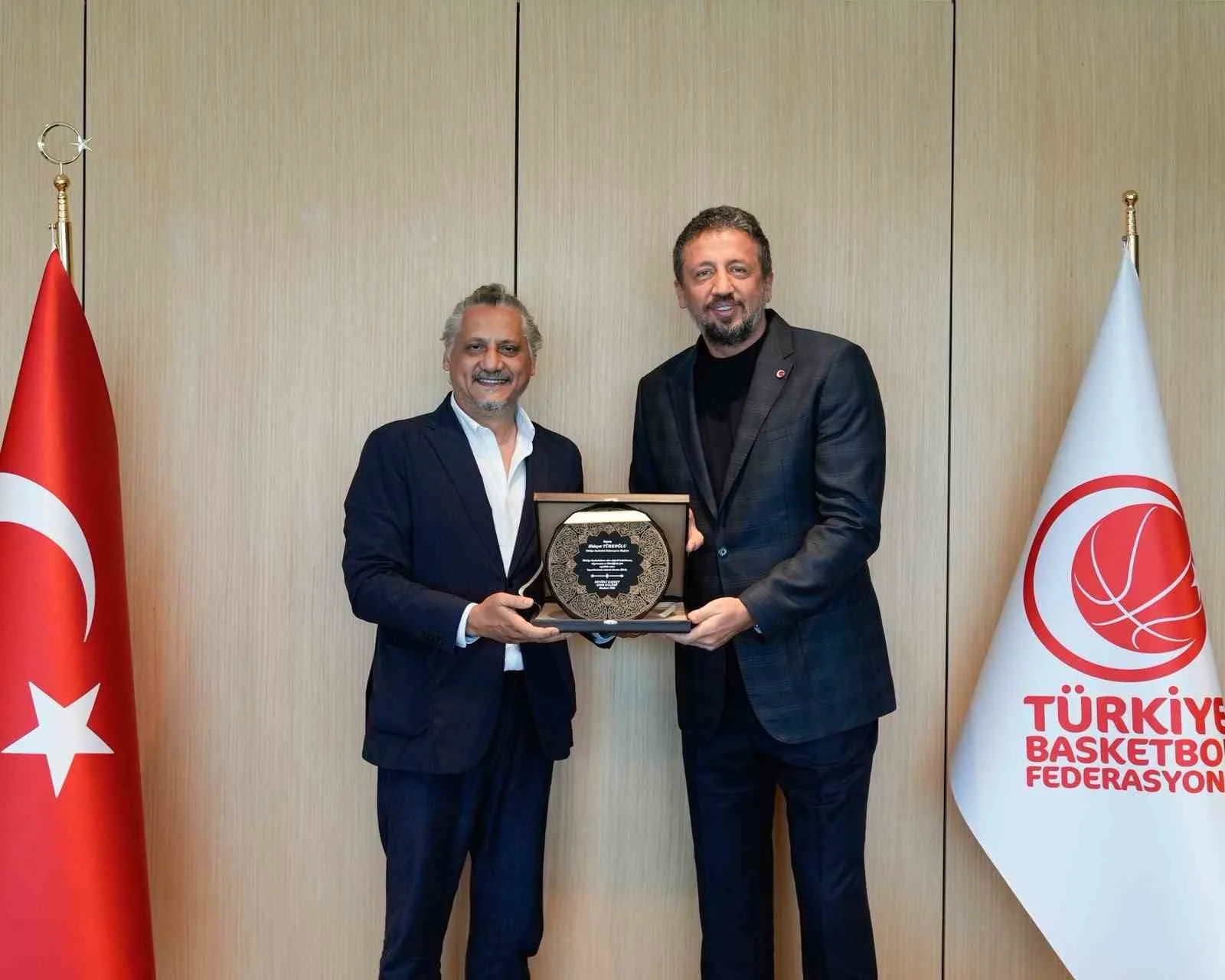 Denizli Basket’ten TBF Başkanı Türkoğlu’na ziyaret