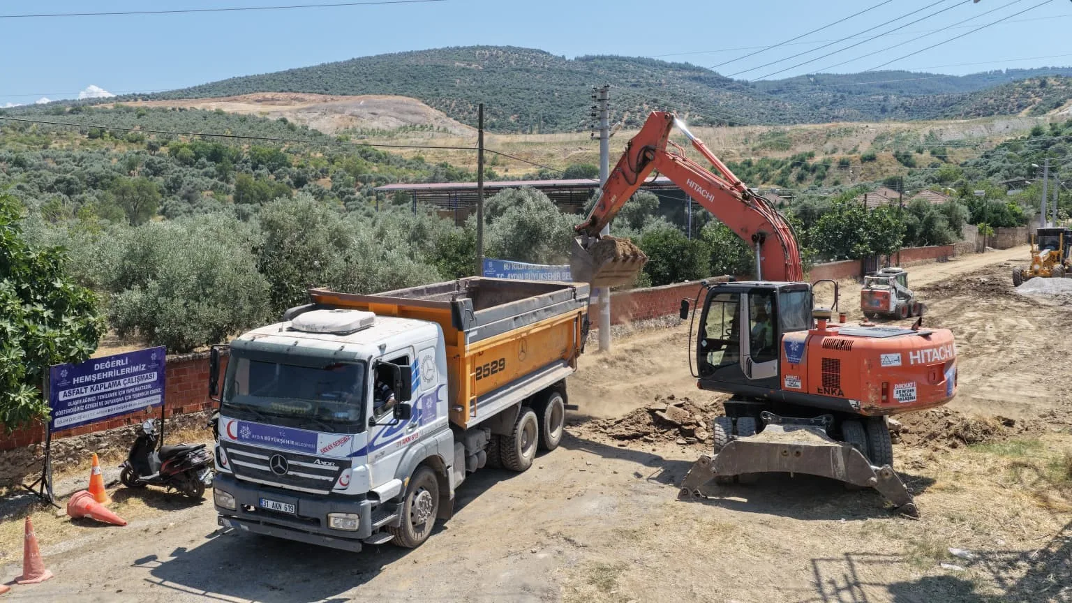 Dereköy’de yol yenileme çalışmaları başladı