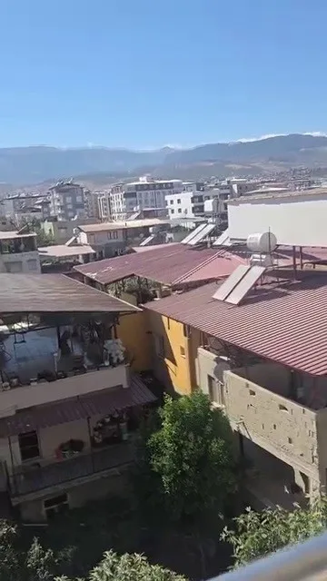 Düğün kutlamasında havaya açılan ateş mahalleliye korku yaşattı