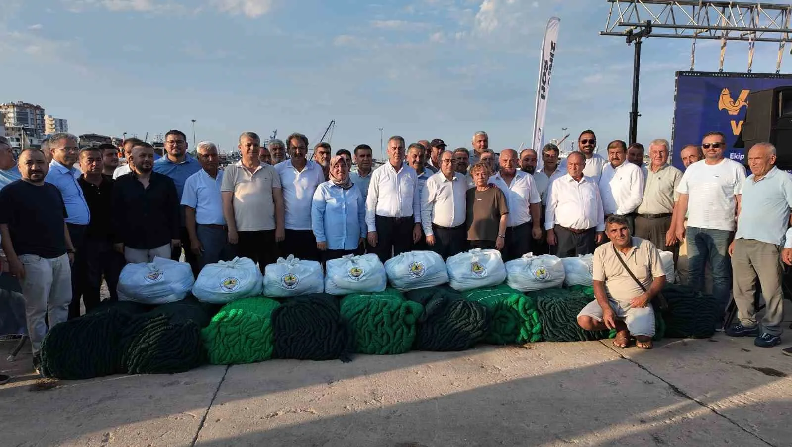 Erdemli’de balıkçılara ekipman desteği