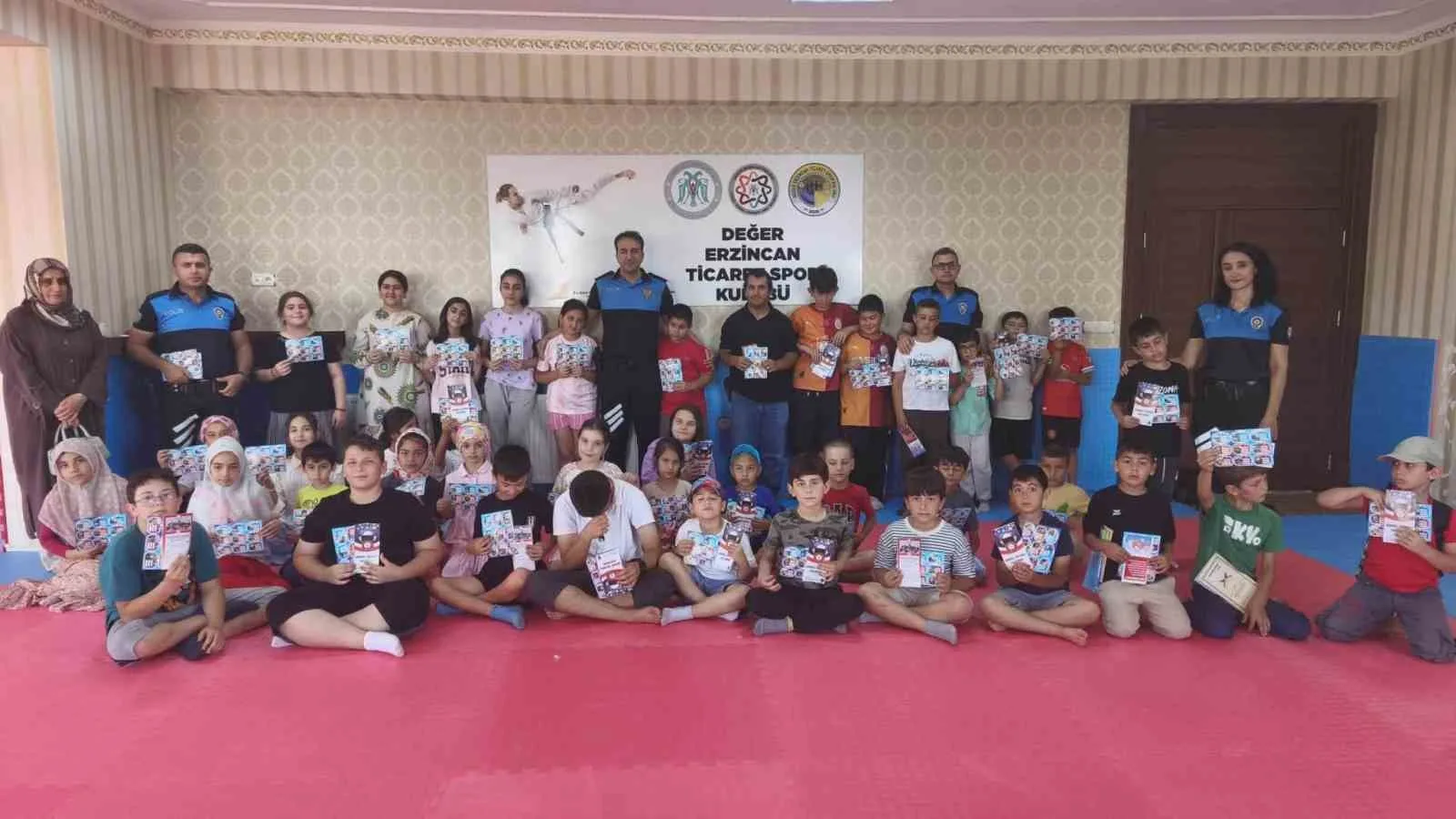 Erzincan’da öğrencilere güvenlik eğitimi verildi