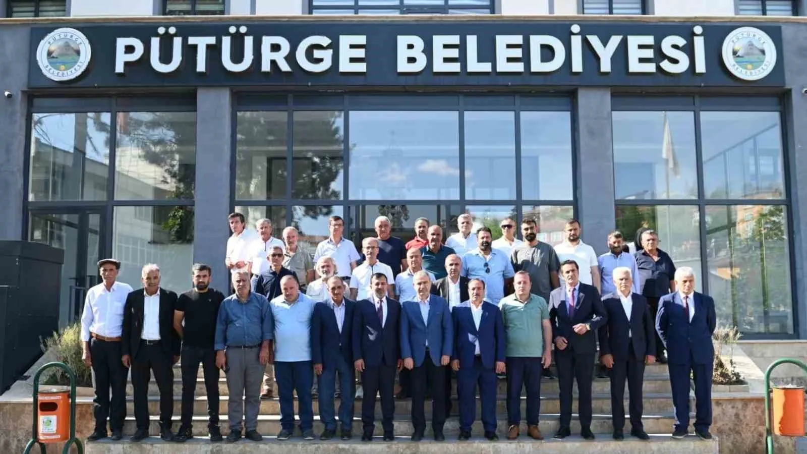 Esenler Belediyesi’nden Pütürge’ye kardeşlik eli