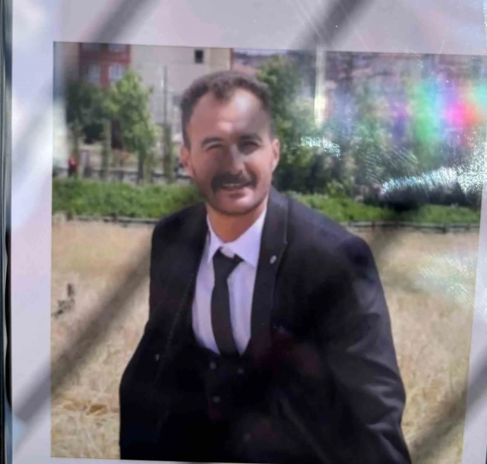 Freni bozulan ABB’ye ait hafriyat kamyonu iki kamyona çarptı, 2 işçi hayatını kaybetti