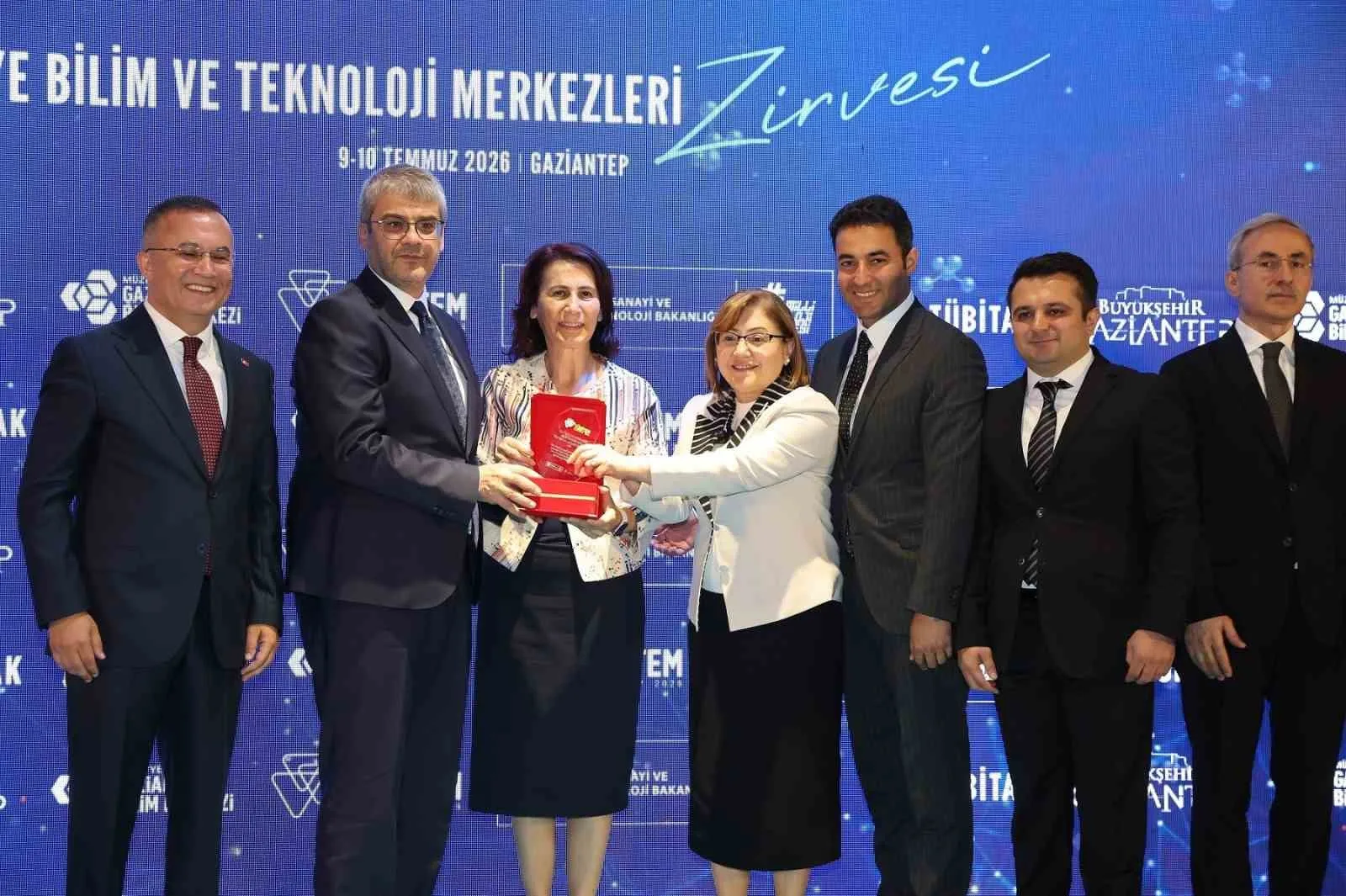 Gaziantep Büyükşehir ev sahipliğinde 5’inci Türkiye Bilim ve Teknoloji Merkezleri Zirvesi düzenlendi