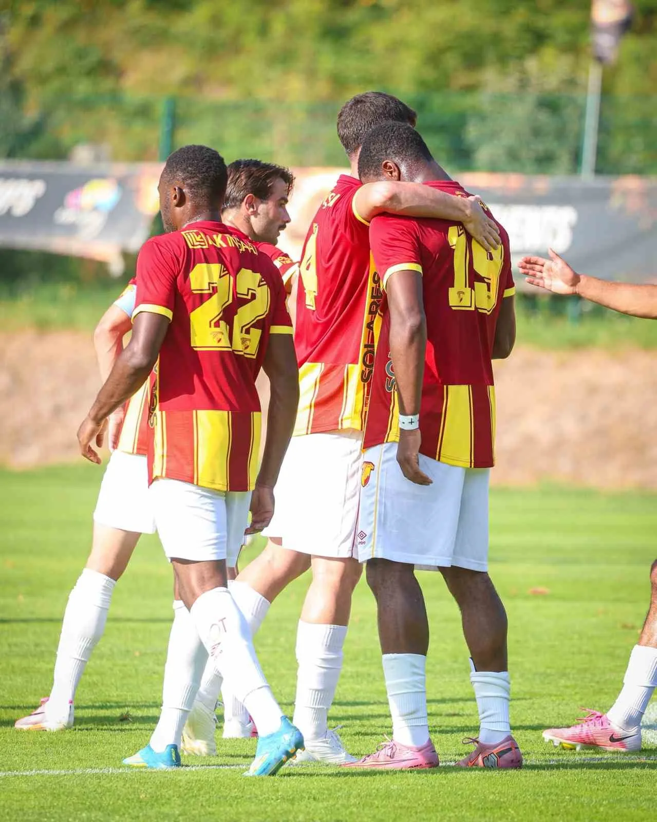 Göztepe, hazırlık maçında galip
