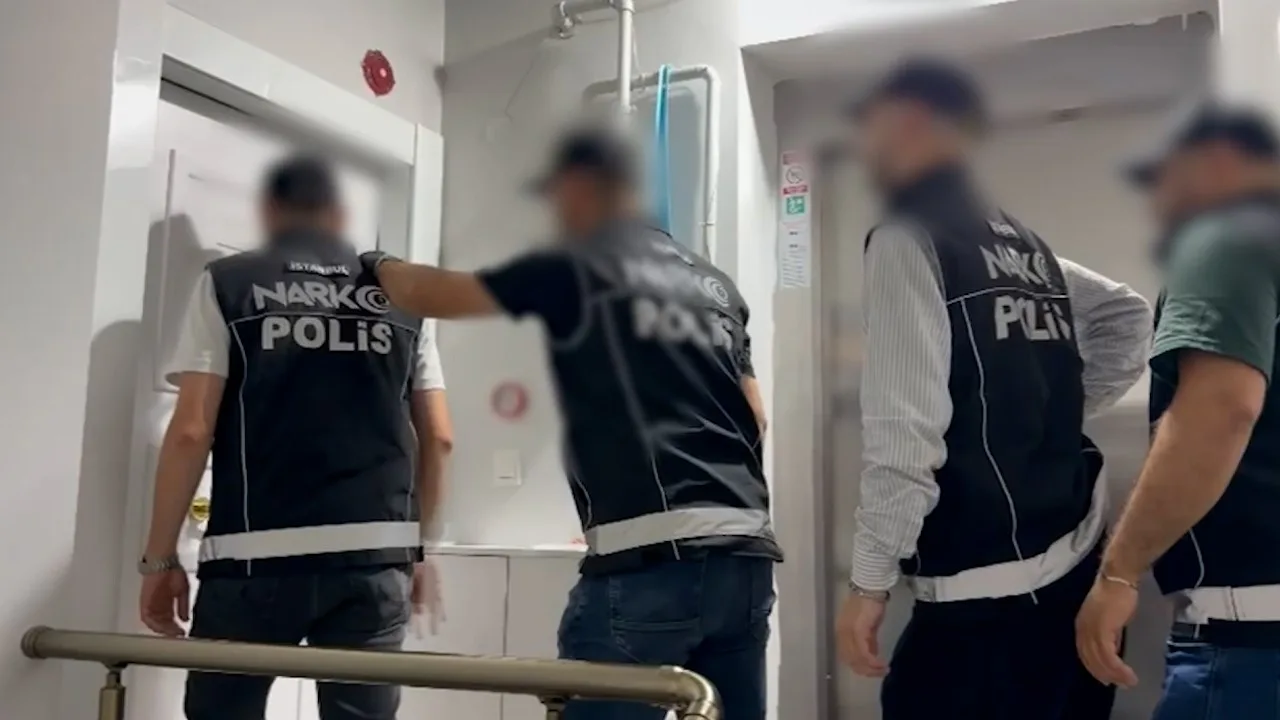 İstanbul’da 3 ilçede uyuşturucu operasyonu: 45 skunk kilogram skunk ele geçirildi, 4 gözaltı