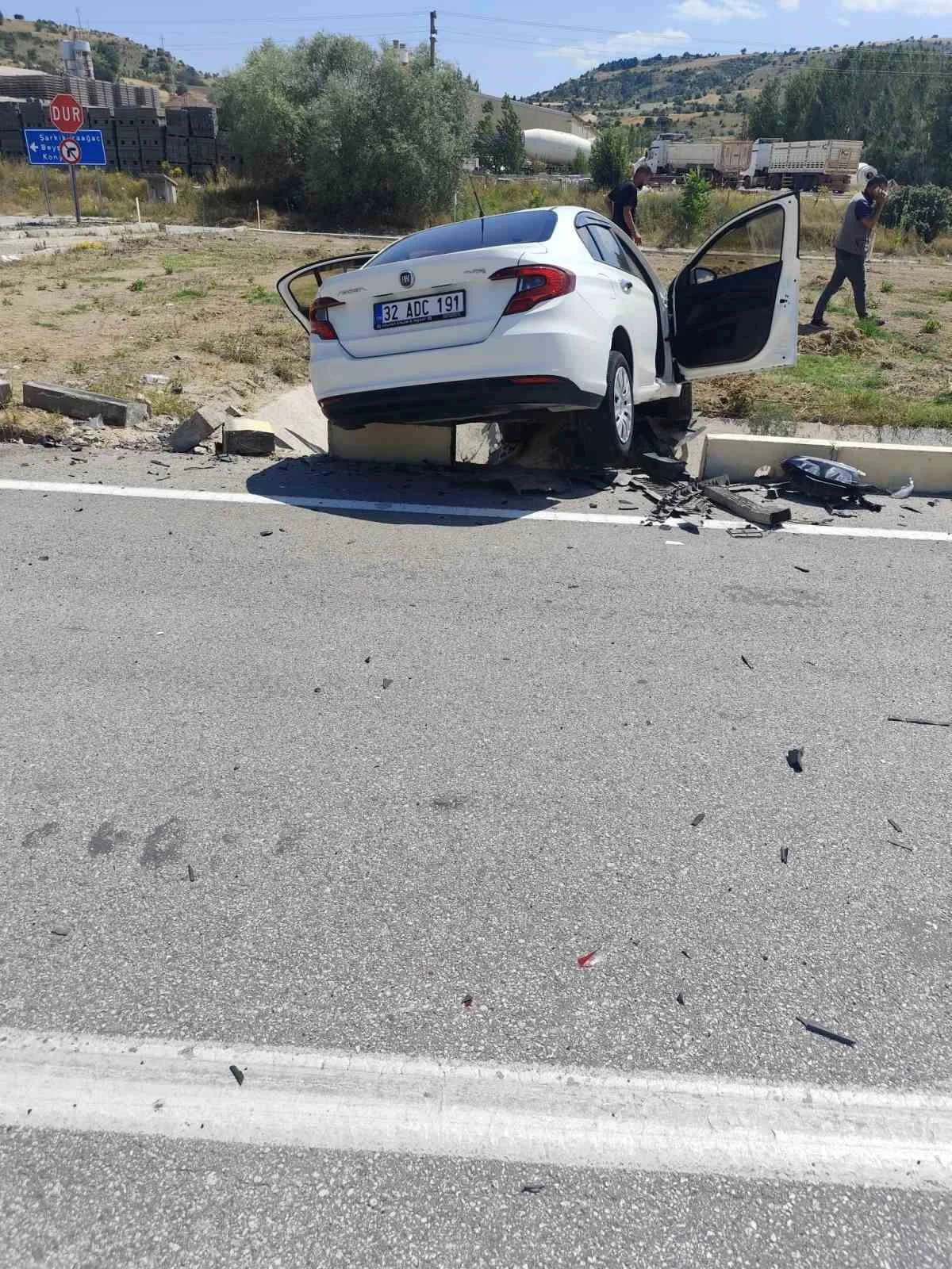 Isparta’da trafik kazası ucuz atlatıldı