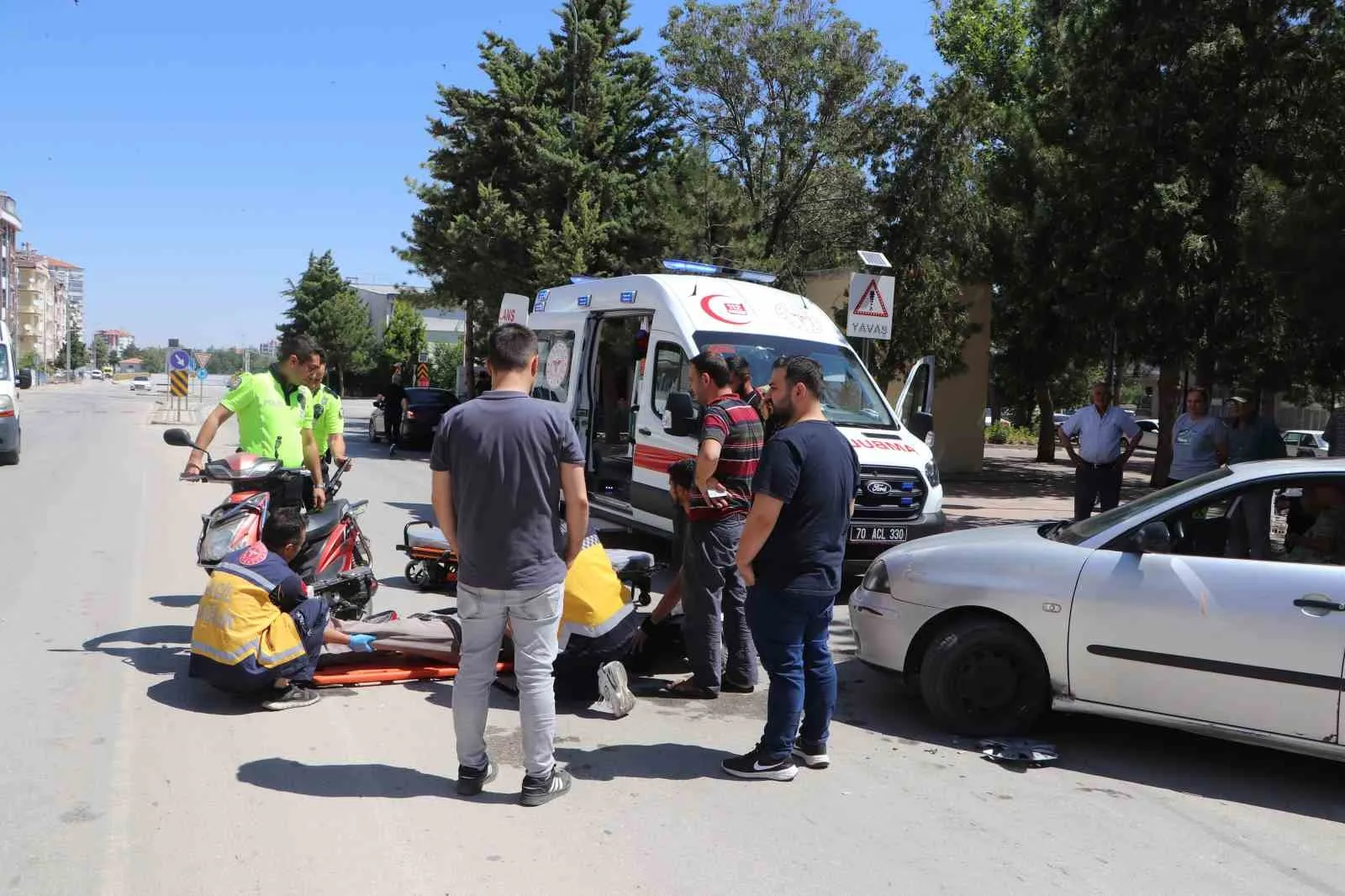 Karaman’da otomobille çarpışan elektrikli bisikletin sürücüsü yaralandı
