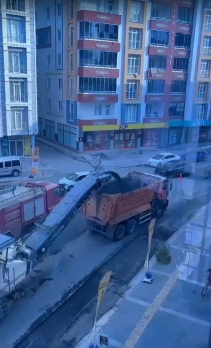 Karayolları ekipleri Kars’ta şehir içi yollarda asfalt seferberliği başlattı