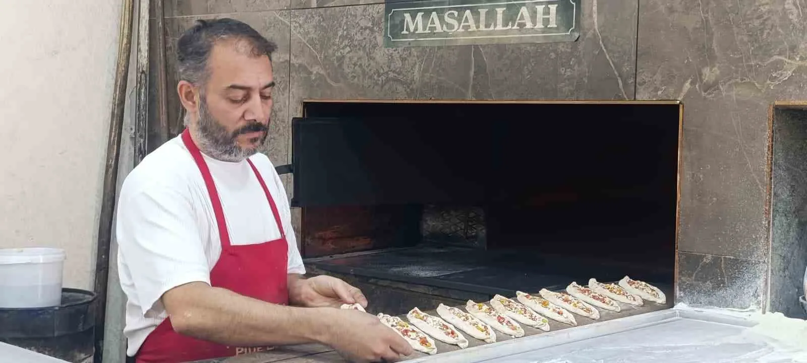 Kavurucu sıcakta ekmek mesaisi