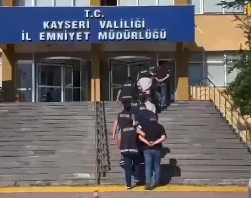 Kayseri’de sigara kaçakçılarına operasyon: 4 gözaltı