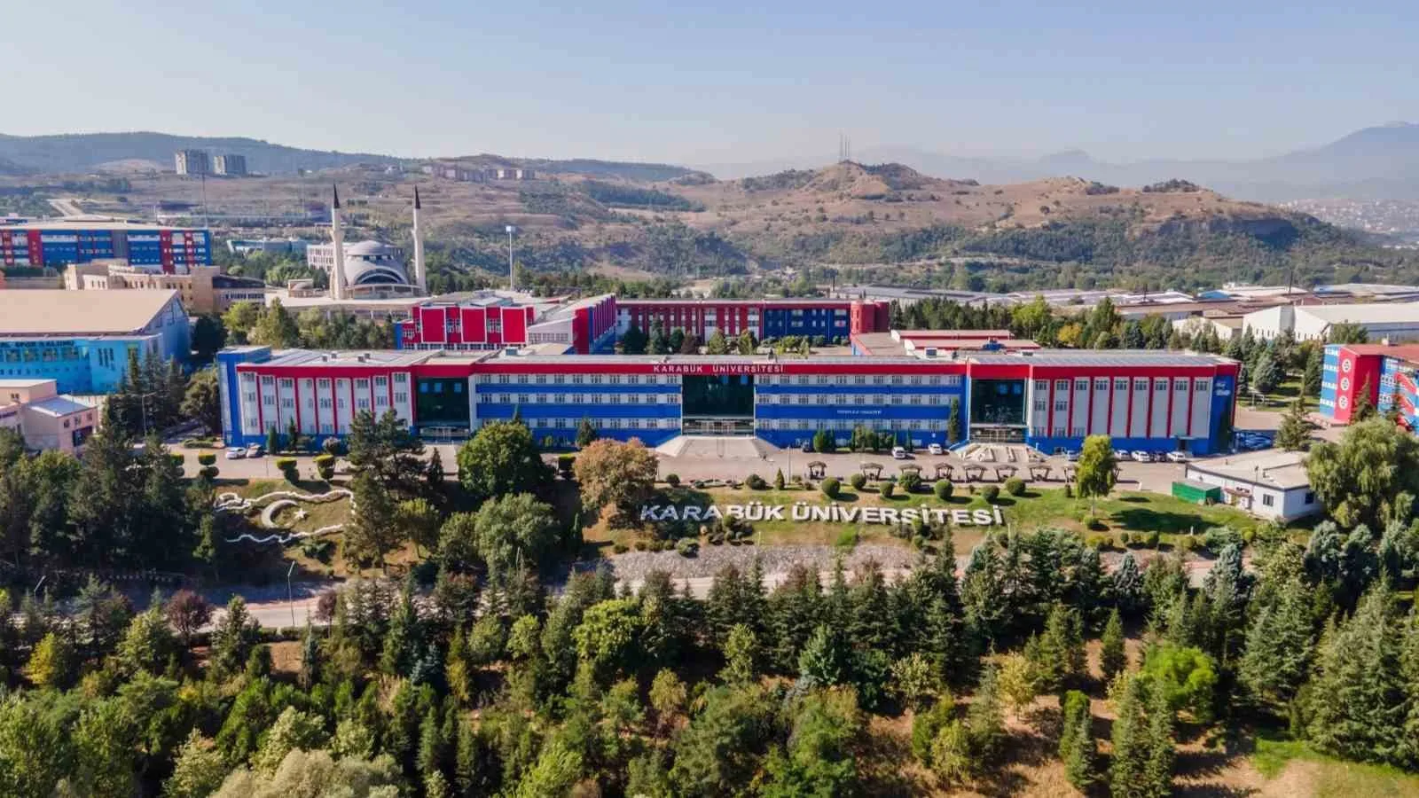 KBÜ’de tezli yüksek lisans ve doktora başvuruları başladı