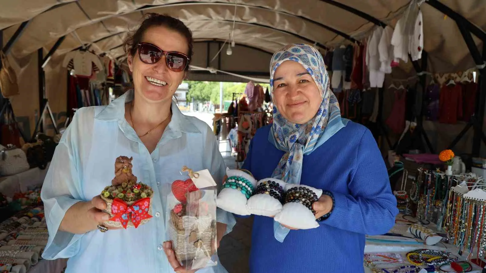 Kırşehirli kadınlar el emeği ürünlerini kazanca dönüştürüyor