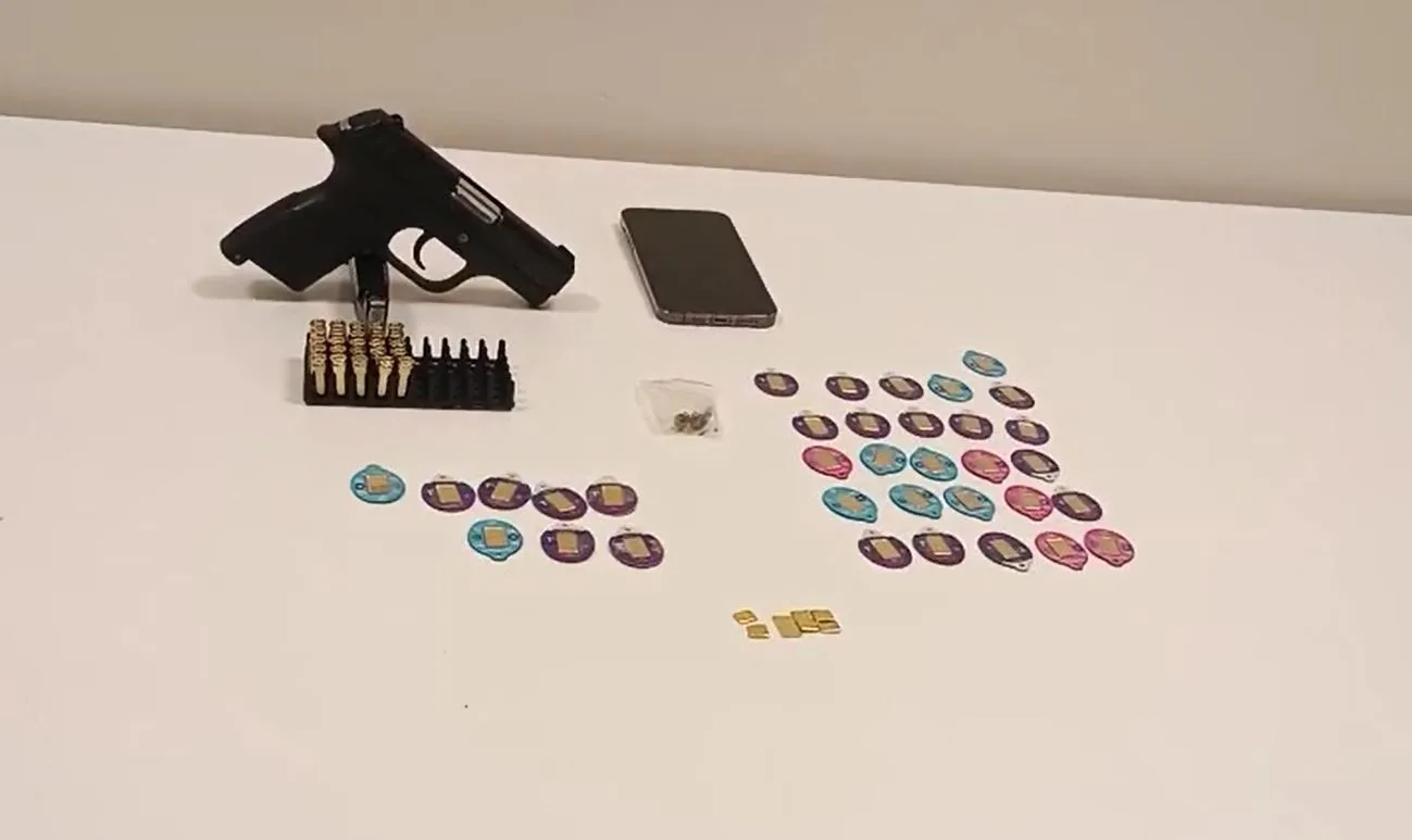 Küçükçekmece’de bir kuyumcuya sahte altın satan şahıslar yakalandı