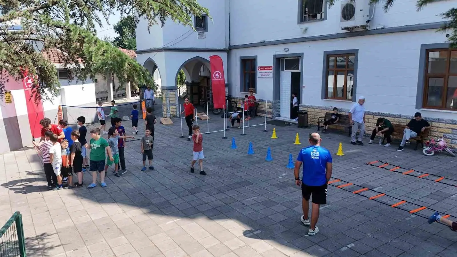 Kur’an kursu öğrencileri sporla buluştu