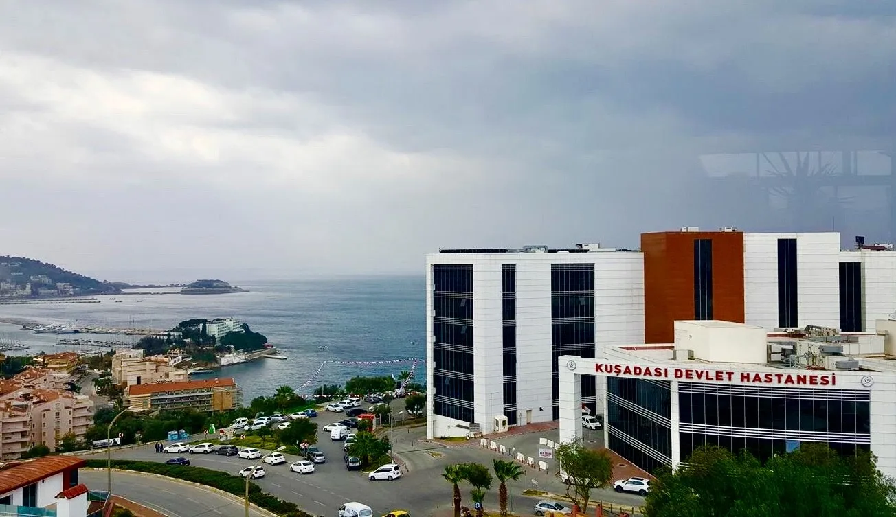 Kuşadası’nda 5 yıldızlı otelde zehirlenme iddiası