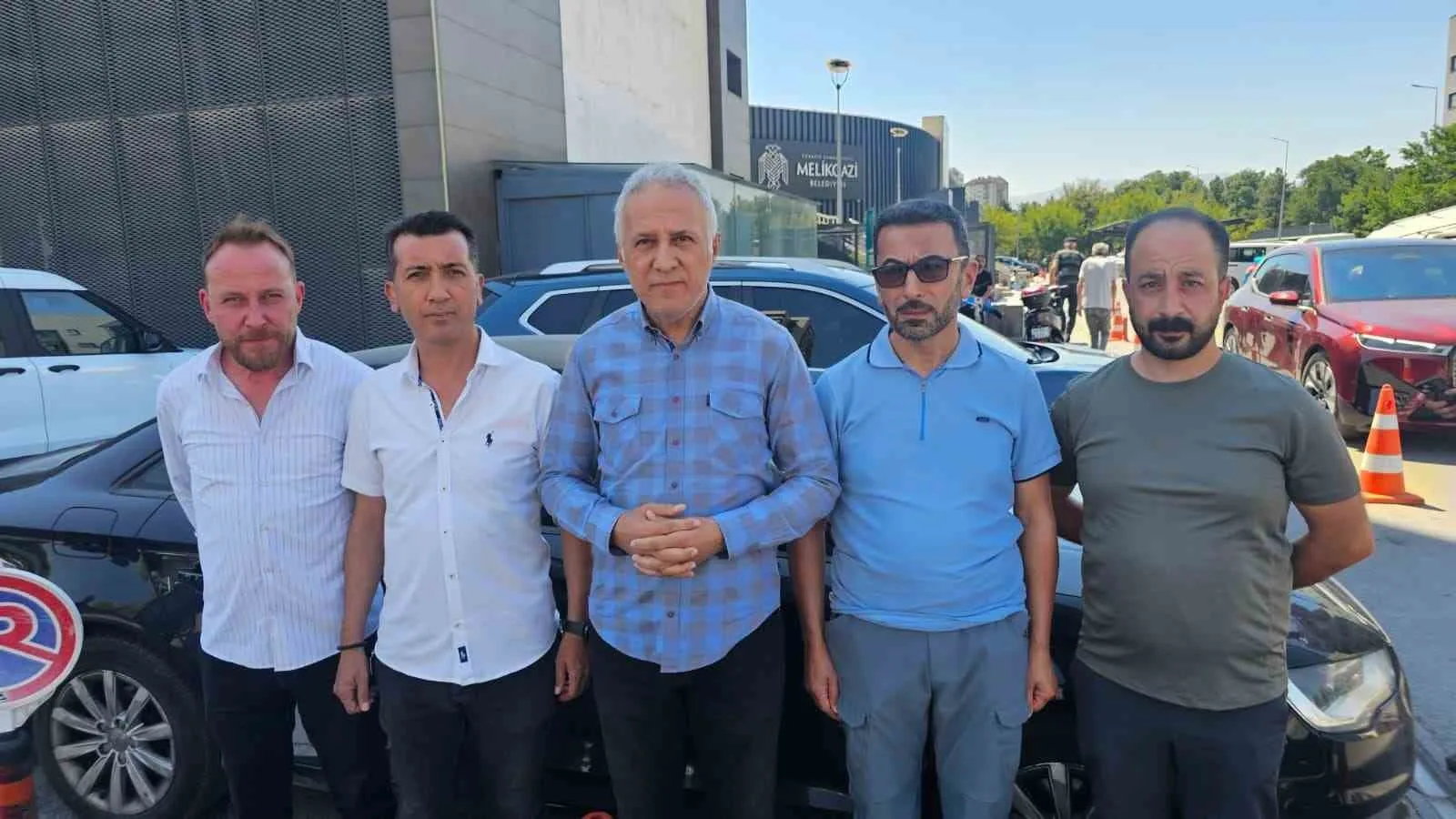 Melikgazi Belediyesi’ne ’muhtar’ tepkisi