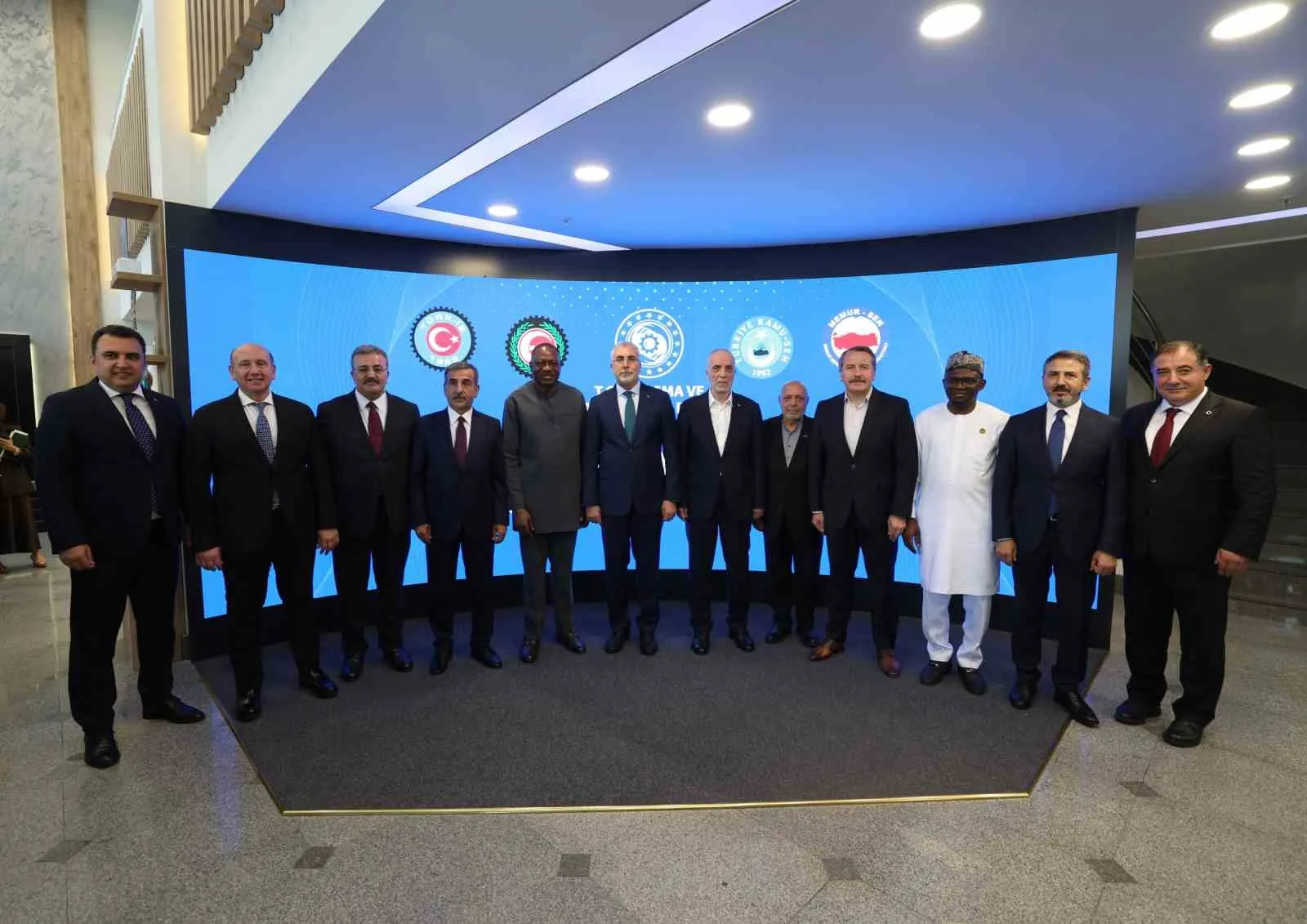 Memur-Sen Genel Başkanı Yalçın: "O gece sadece bir darbe püskürtülmedi, aynı zamanda bir işgal girişimi durduruldu"
