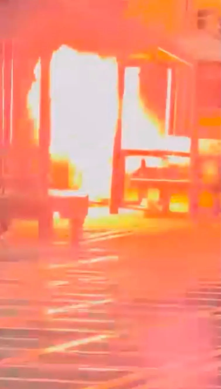 Meydanda şüpheli valiz alarmı
